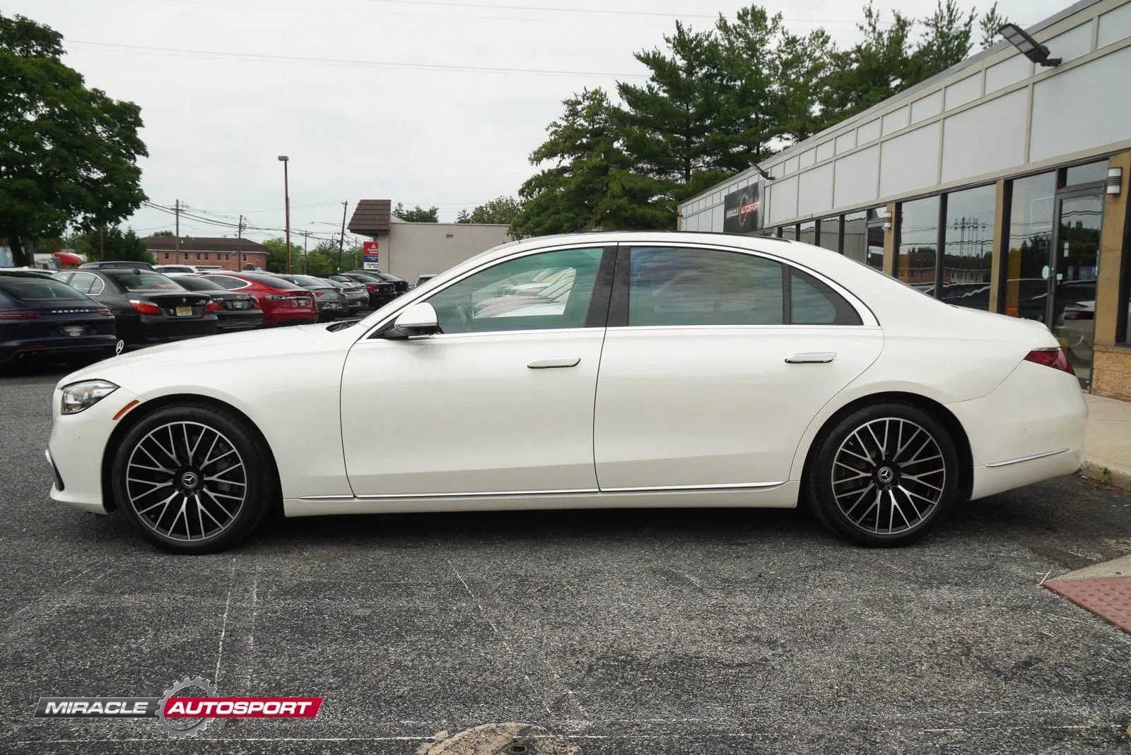 Used 2021 Mercedes-Benz S 580 4MATIC Sedan image 4