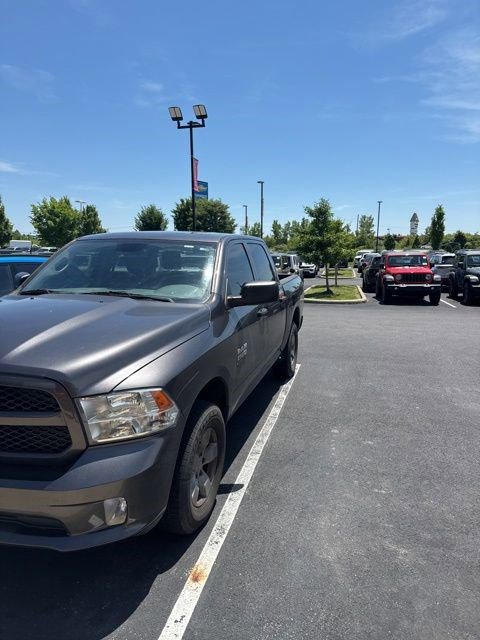 Used 2019 RAM 1500 Express AWD/4WD image 8