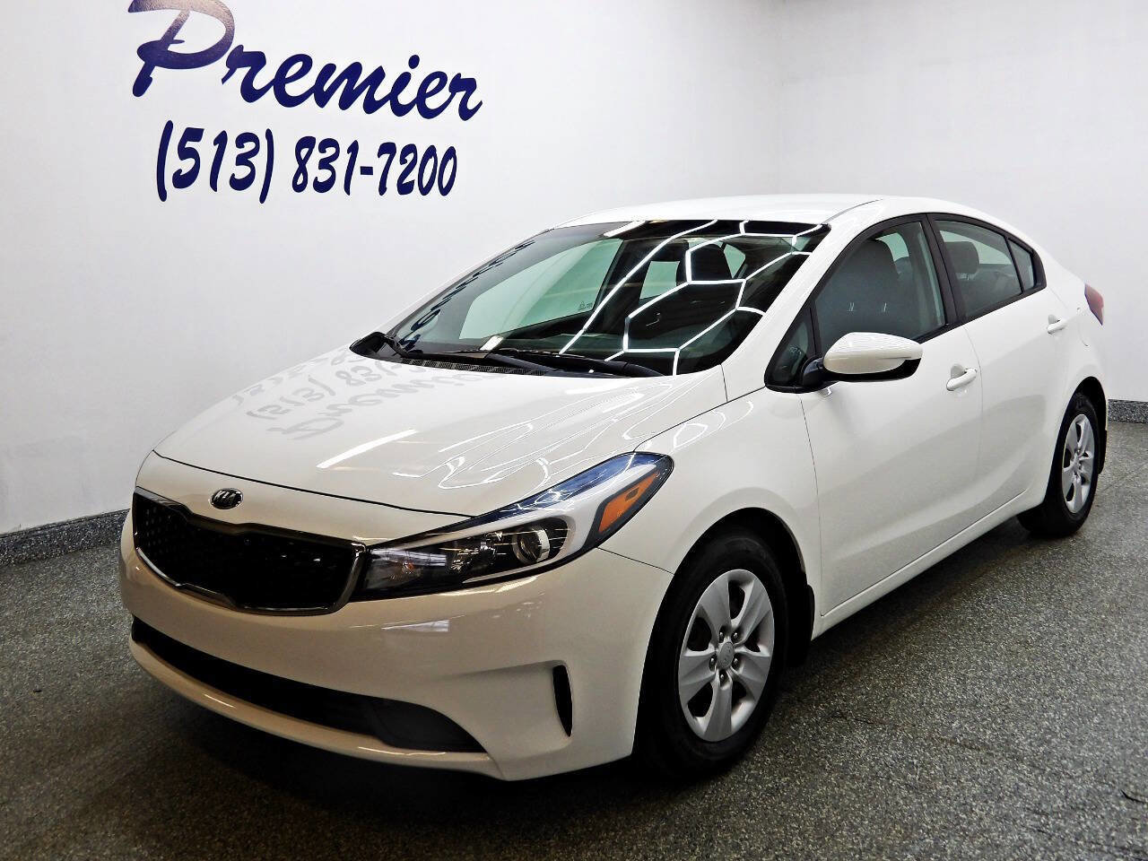 Used 2017 Kia Forte LX image 1