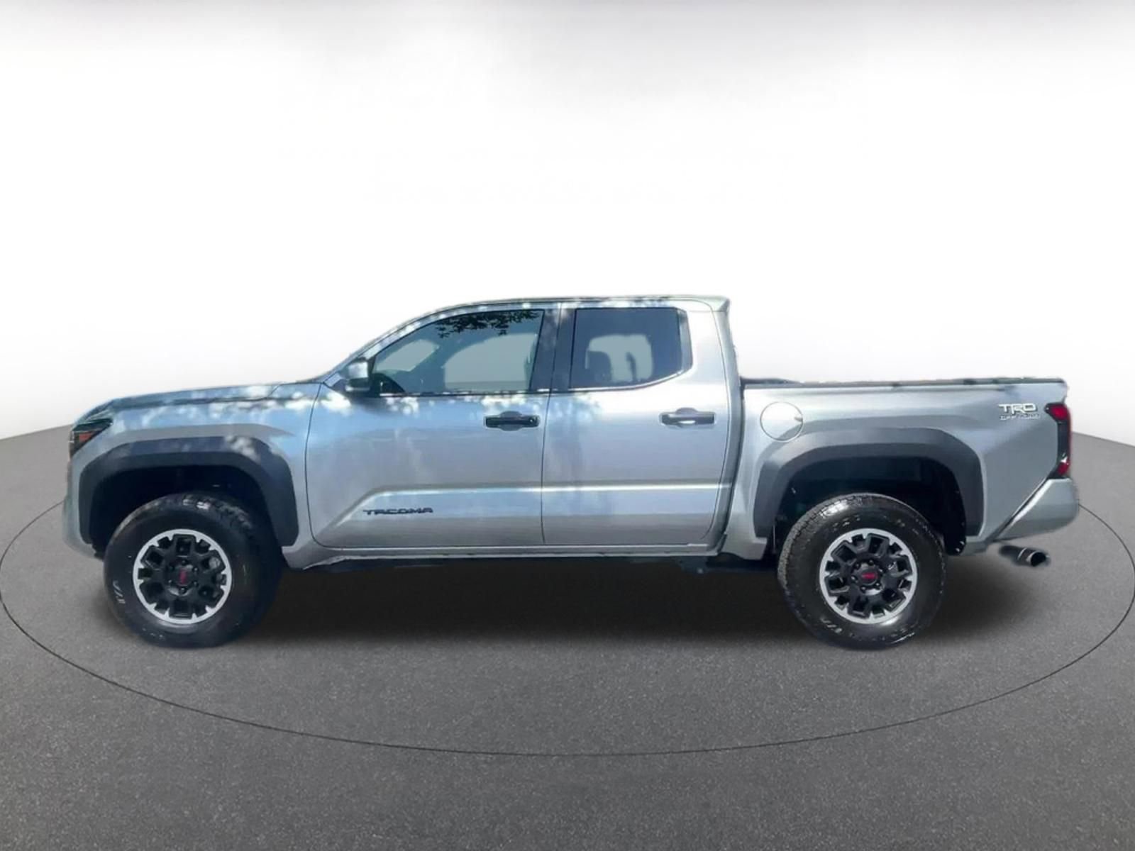 Used 2024 Toyota Tacoma TRD Off-Road AWD/4WD image 7