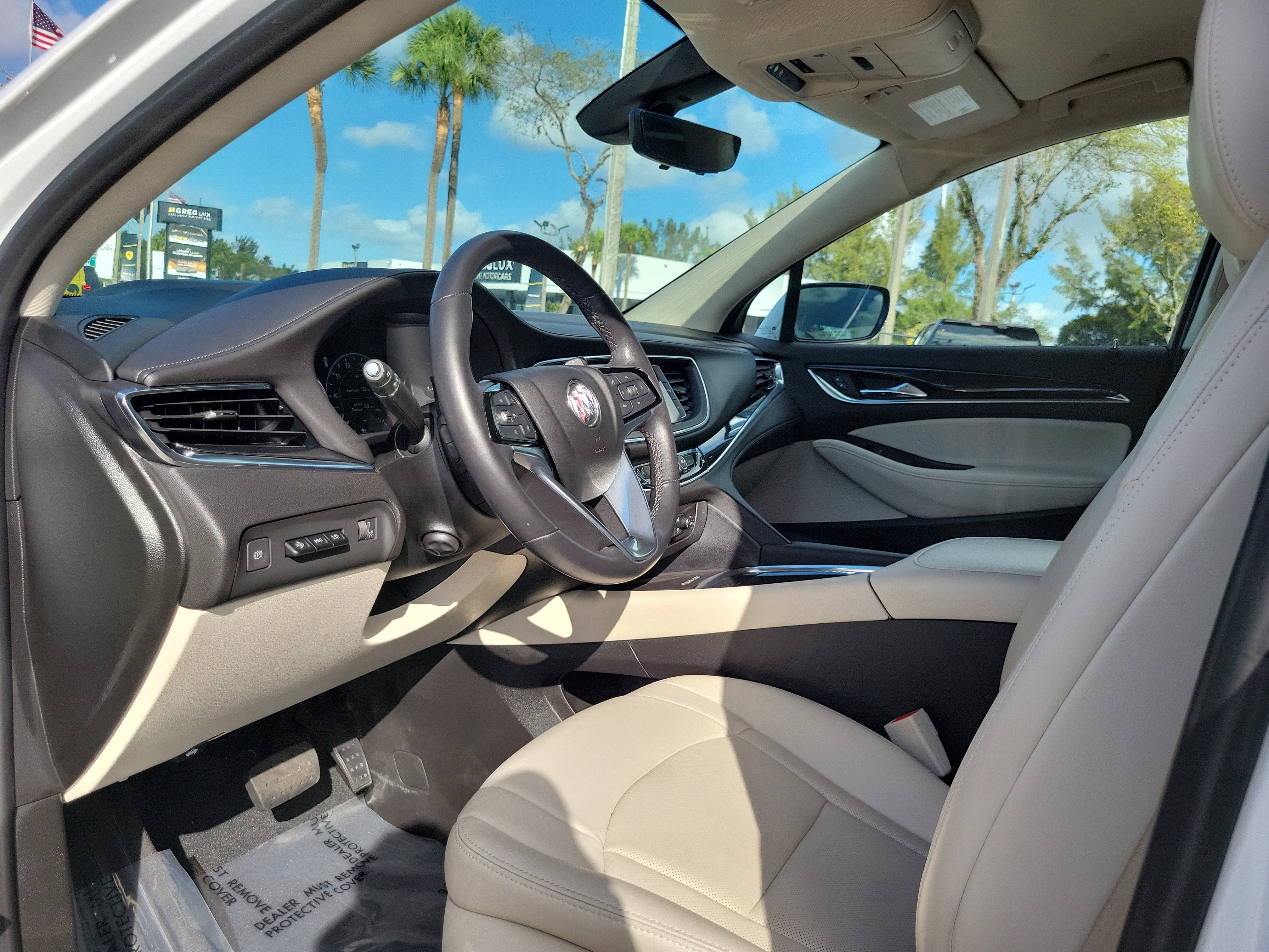 Used 2024 Buick Enclave Premium image 9