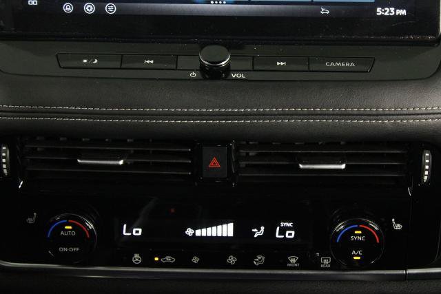 Certified 2026 Nissan Rogue SL FWD image 20