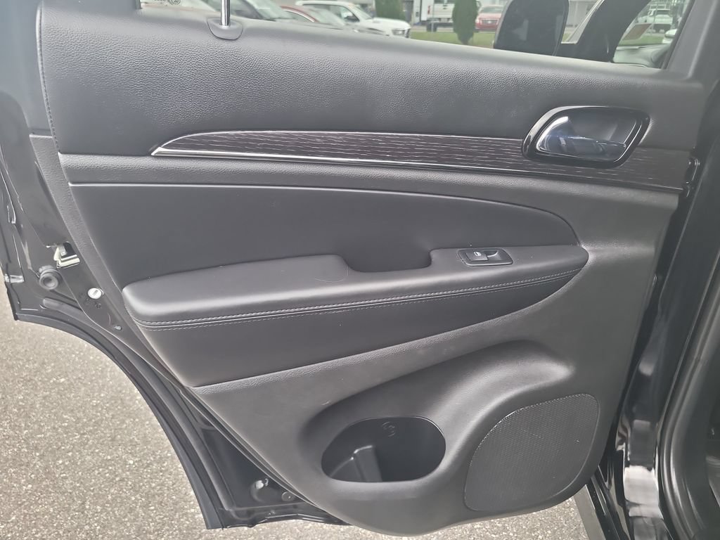 Used 2019 Jeep Grand Cherokee High Altitude AWD/4WD image 11