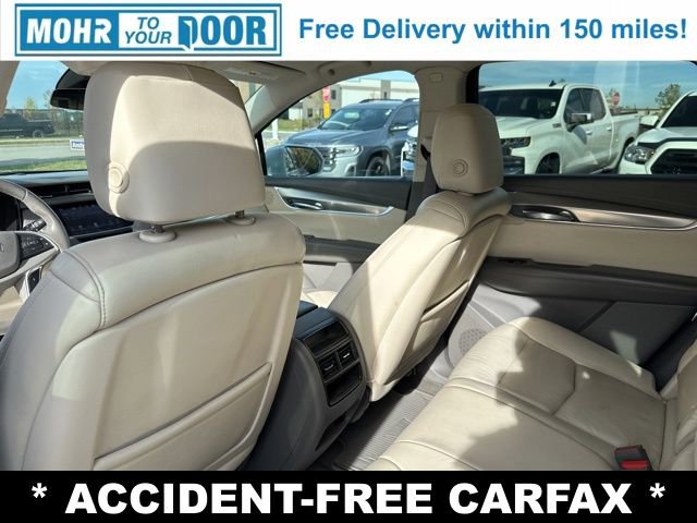 Used 2017 Cadillac XT5 Premium Luxury image 32