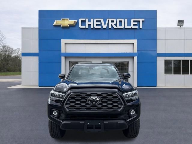 Used 2022 Toyota Tacoma TRD Off-Road w/ Technology Package AWD/4WD image 2