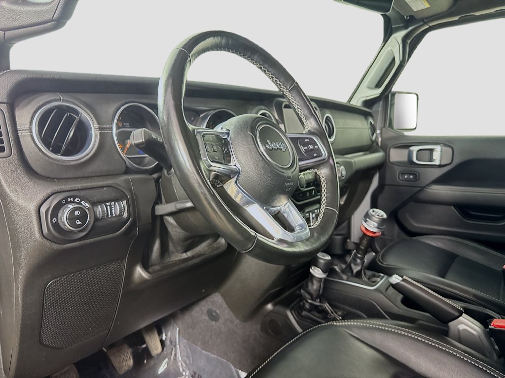 Used 2021 Jeep Gladiator Overland w/ Popular Equipment Package AWD/4WD image 10