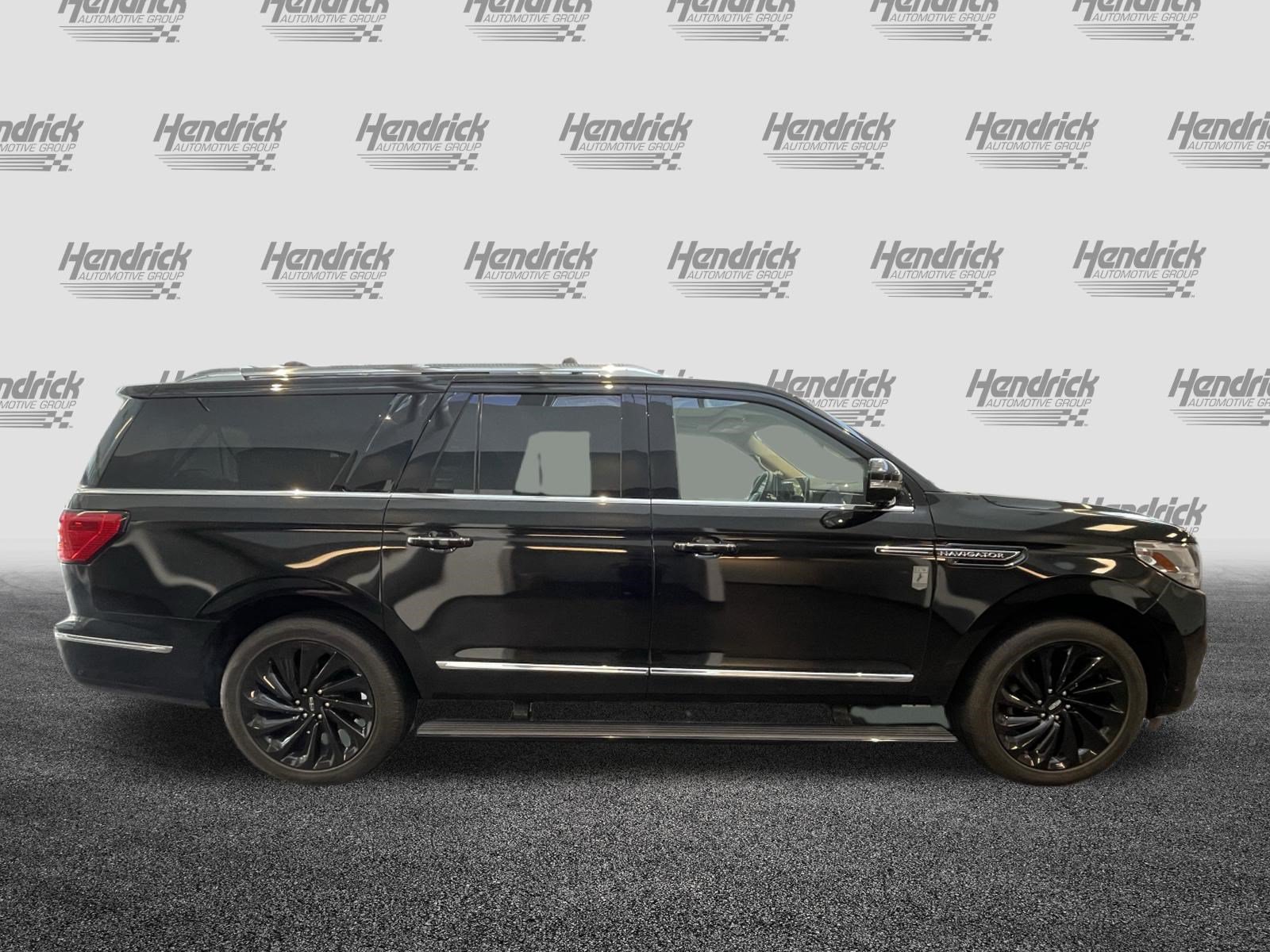 Used 2021 Lincoln Navigator L Reserve AWD/4WD image 11