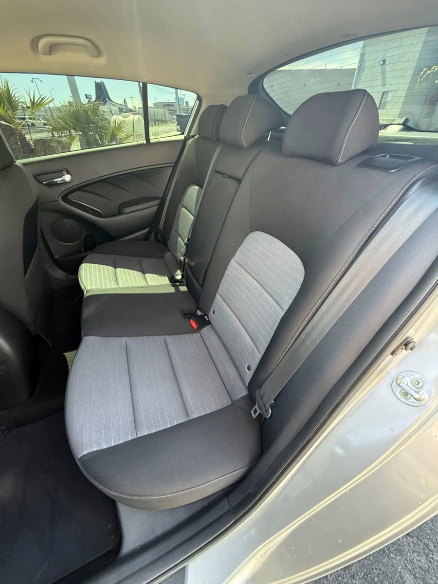 Used 2014 Kia Forte EX image 17