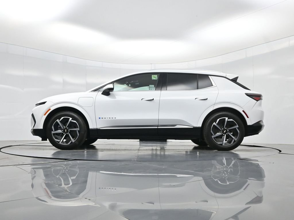 Used 2025 Chevrolet Equinox EV LT w/ Convenience Package image 49