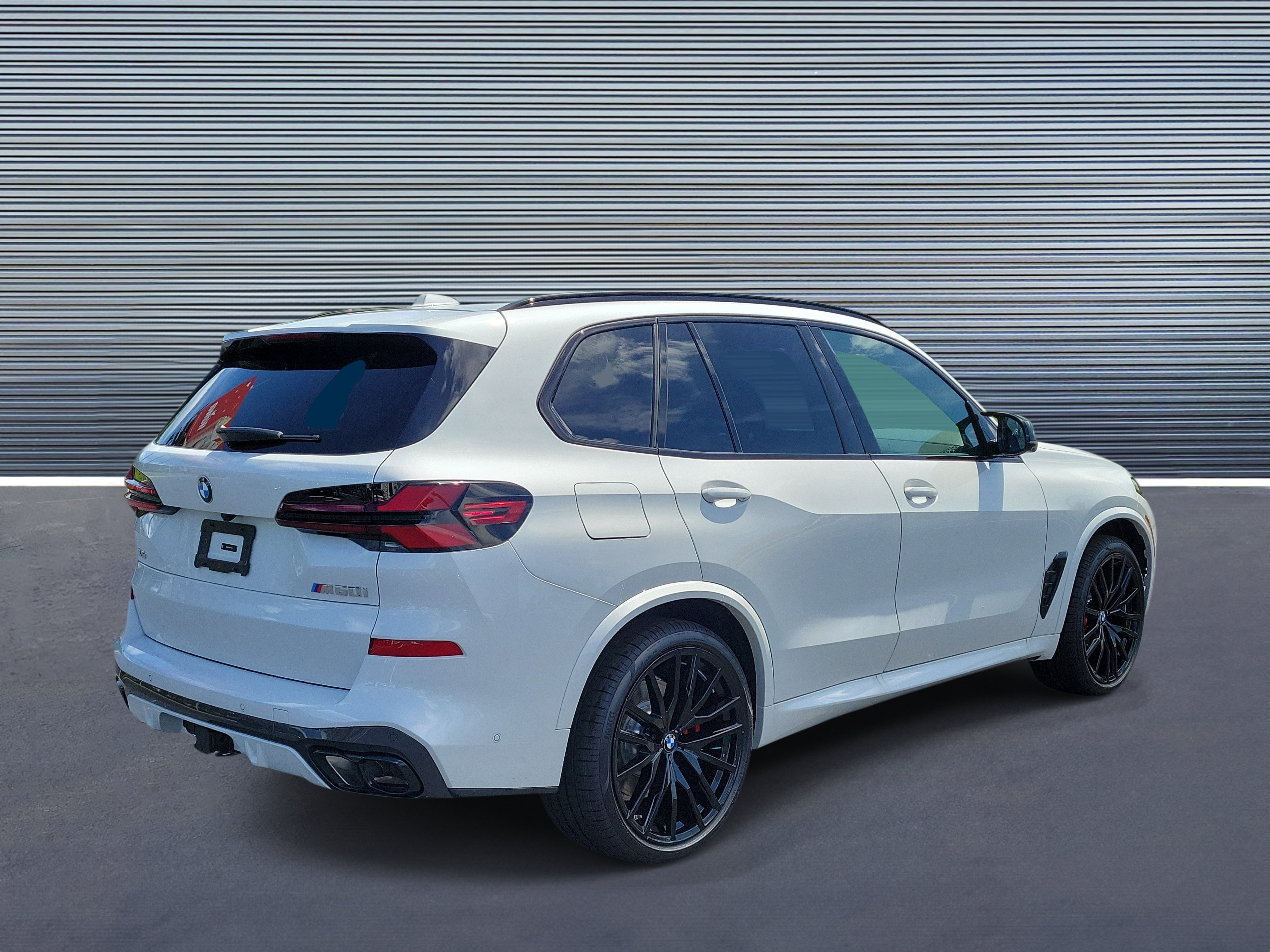 New 2026 BMW X5 M60i AWD/4WD image 3