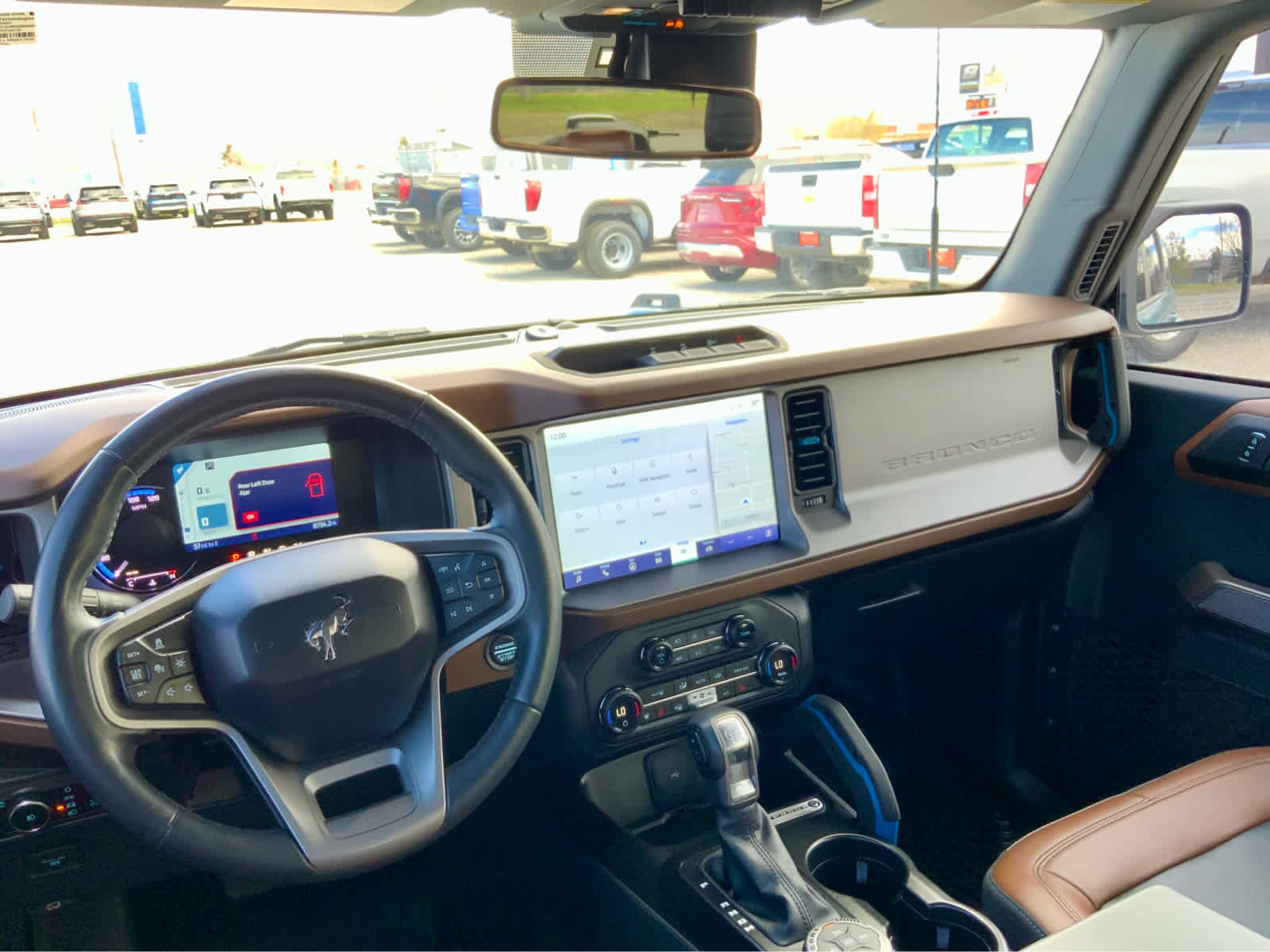 Used 2023 Ford Bronco Outer Banks image 34