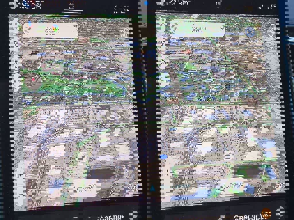 Certified 2025 Volvo XC90 B5 Core w/ Protection Package Premier image 28