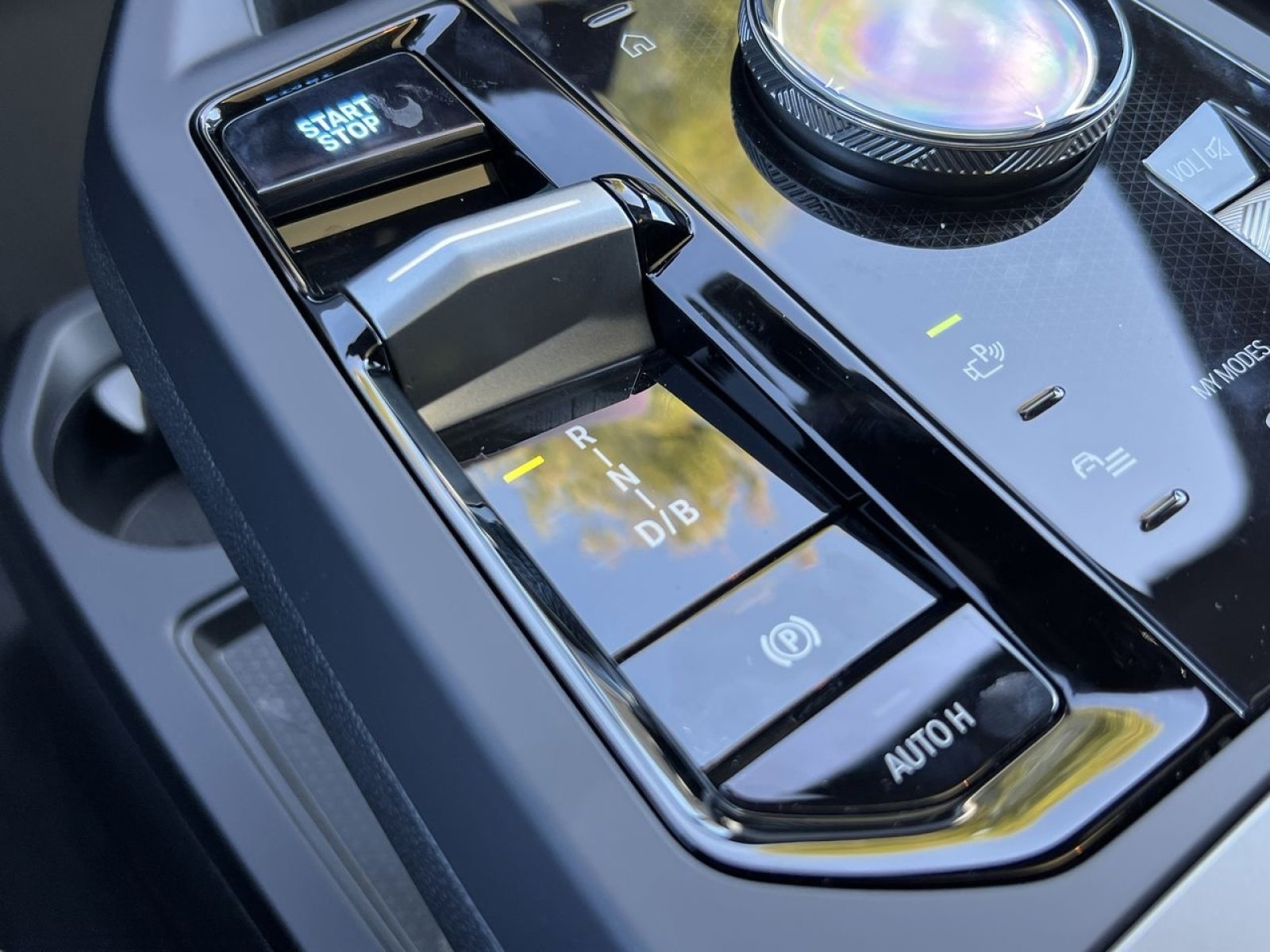 New 2026 BMW iX xDrive60 w/ M Sport Package image 19