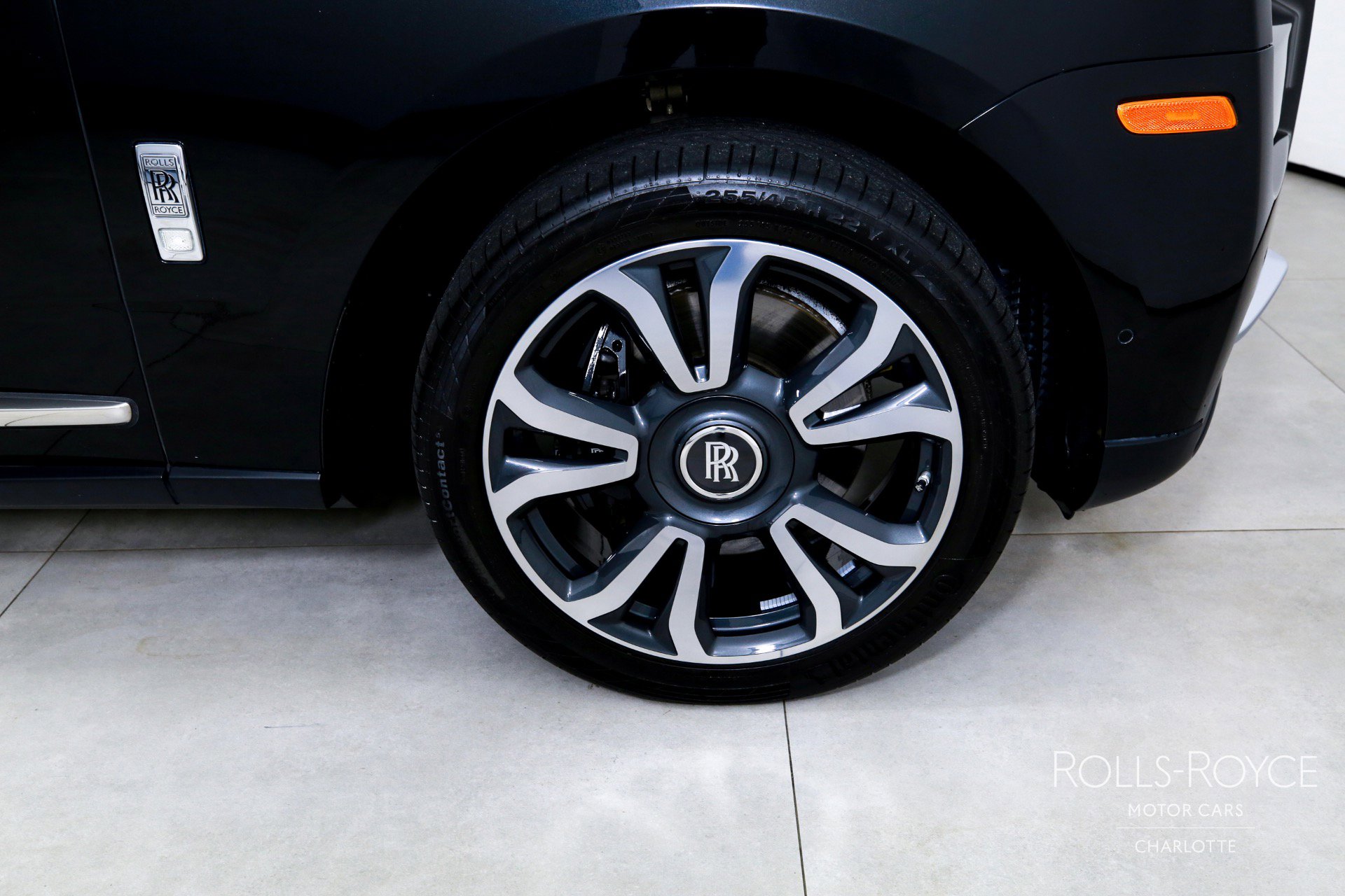 Used 2022 Rolls-Royce Cullinan image 37