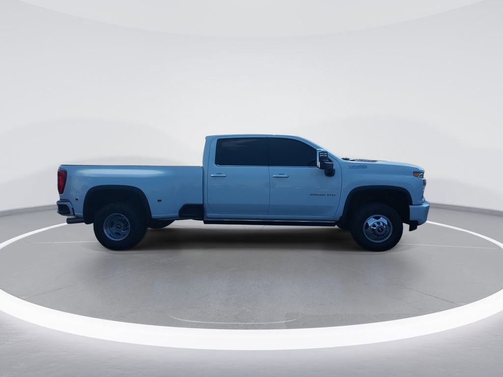 Used 2022 Chevrolet Silverado 3500 High Country image 9