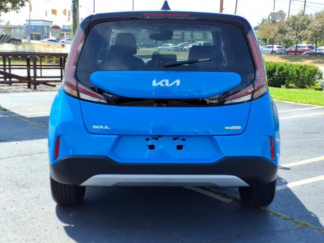 Used 2025 Kia Soul EX FWD image 7