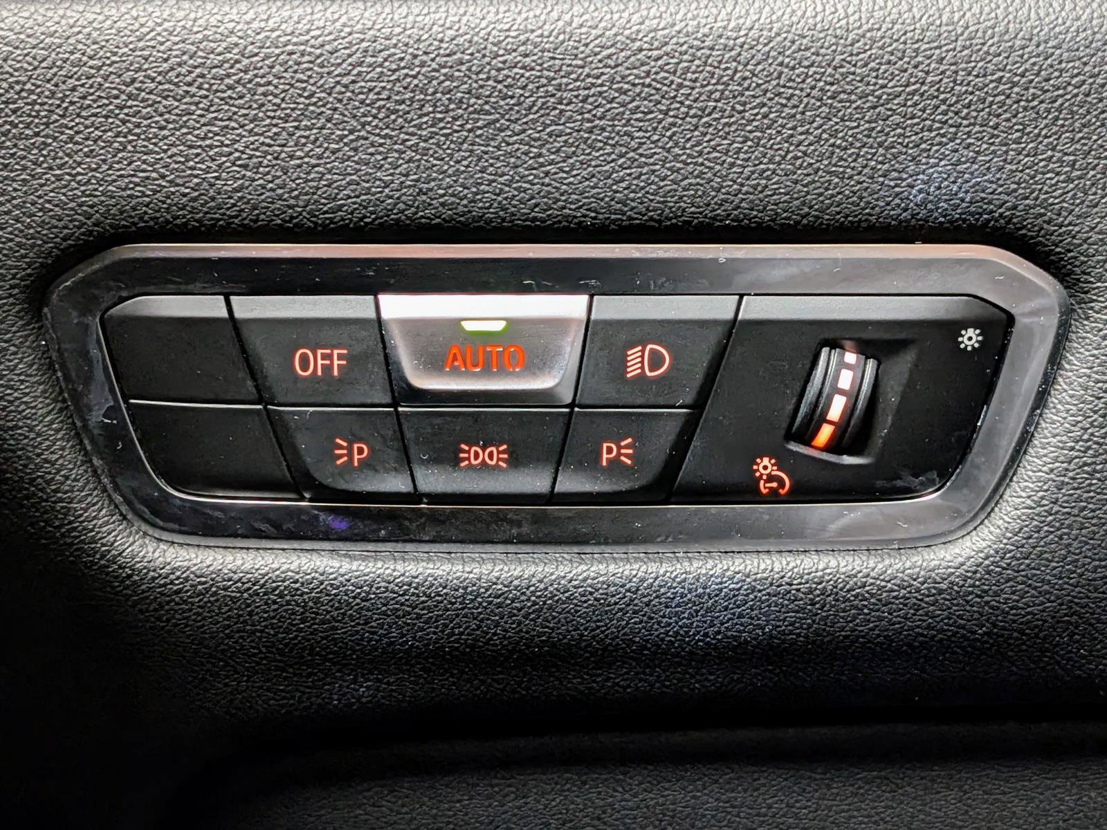 Used 2023 BMW X5 xDrive40i AWD/4WD image 33