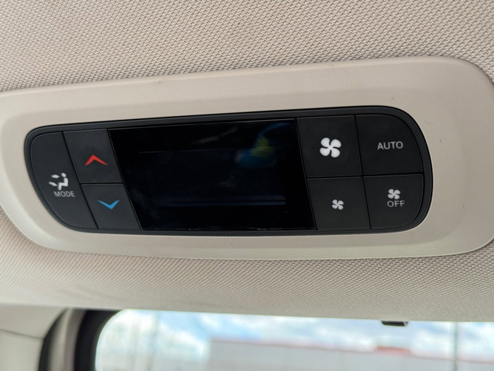 Used 2017 Chrysler Pacifica Touring-L Plus image 36