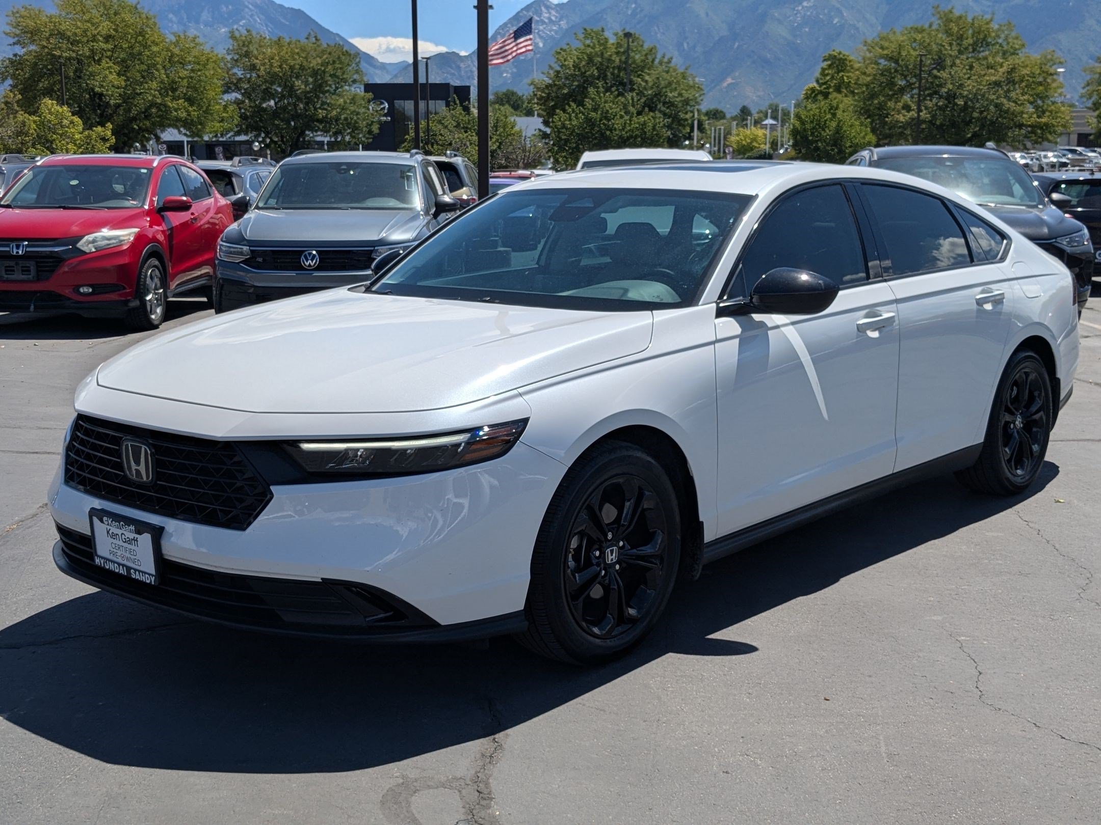 Used 2025 Honda Accord SE image 10