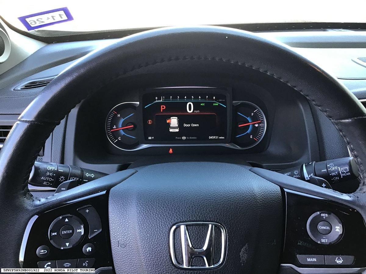 Used 2022 Honda Pilot Touring image 13