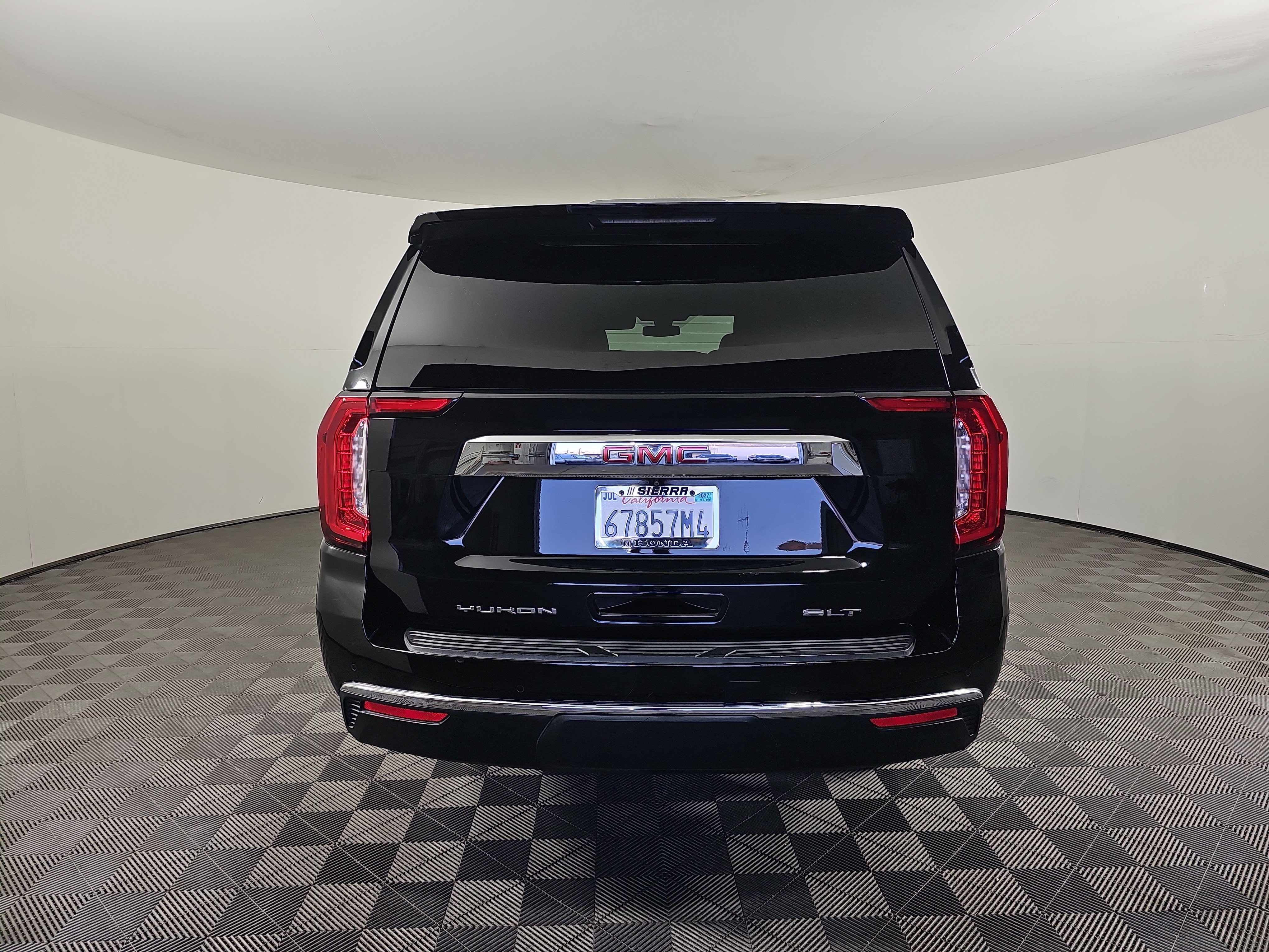 Used 2021 GMC Yukon XL SLT AWD/4WD image 5