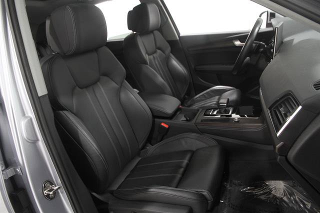Used 2023 Audi Q5 2.0T Premium Plus w/ Premium Plus Package AWD/4WD image 16