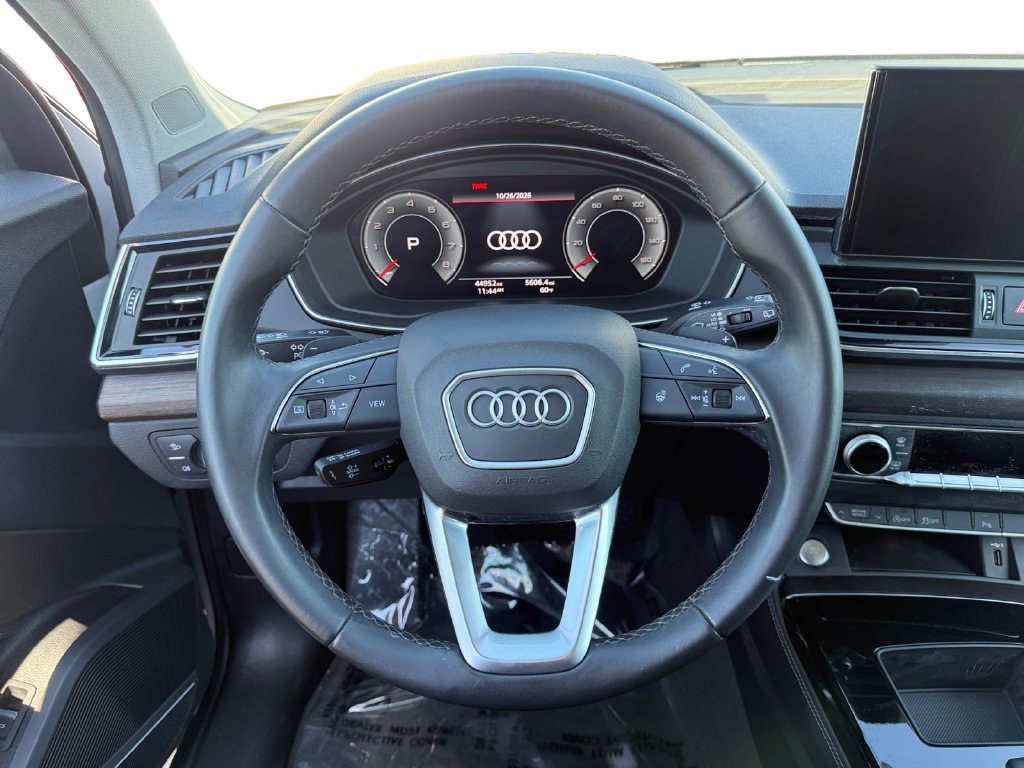 Used 2022 Audi Q5 2.0T Premium Plus w/ Premium Plus Package AWD/4WD image 11