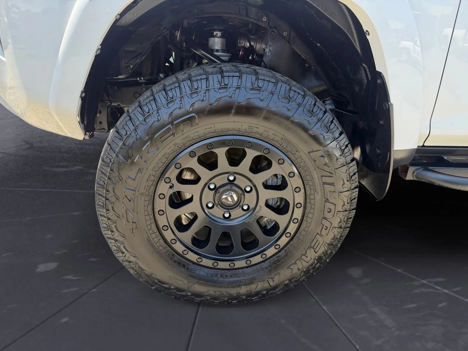Used 2017 Toyota 4Runner SR5 AWD/4WD image 27