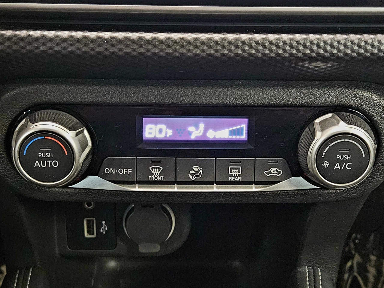 Used 2018 Nissan Kicks SV w/ Exterior Package image 22