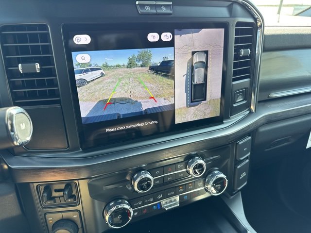 New 2025 Ford F350 Lariat w/ Black Appearance Package image 17