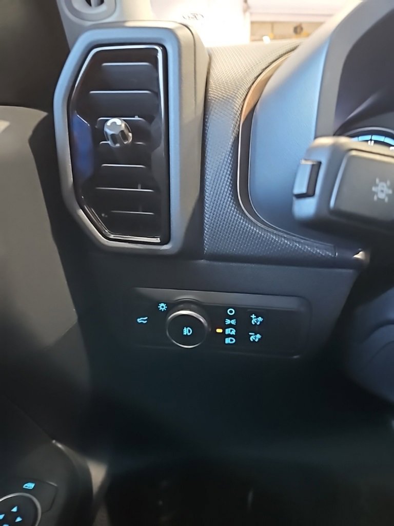 Used 2022 Ford Bronco Sport Outer Banks w/ Tech Package image 36