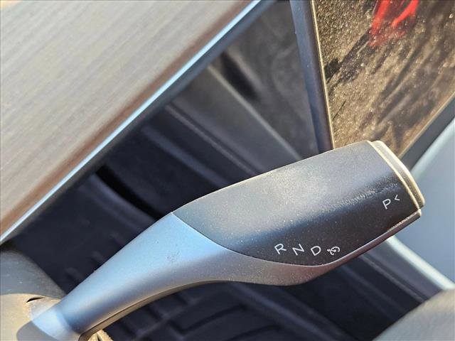 Used 2021 Tesla Model Y Long Range image 12