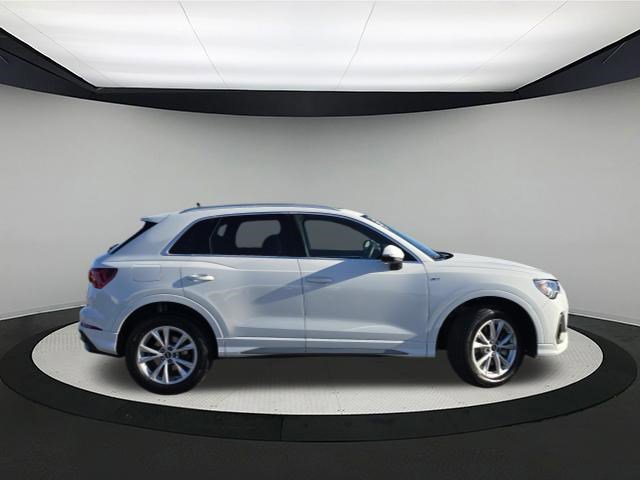 Certified 2022 Audi Q3 2.0T Premium Plus image 8