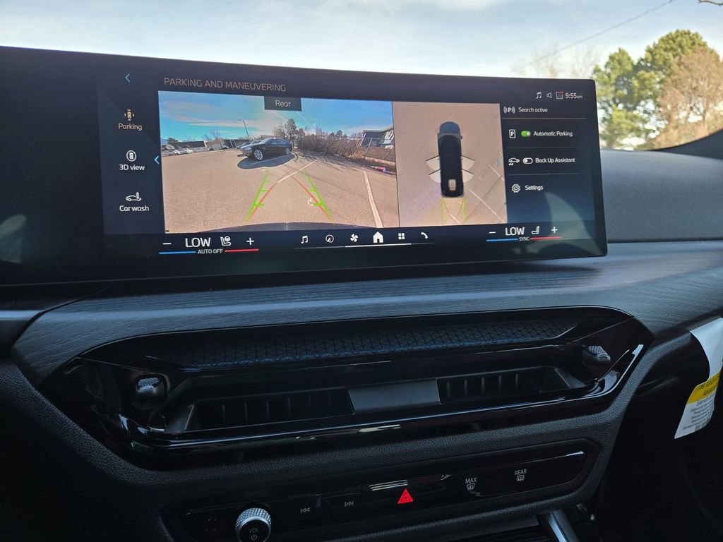 Certified 2025 BMW i4 xDrive40i w/ Parking Assistance Package image 21