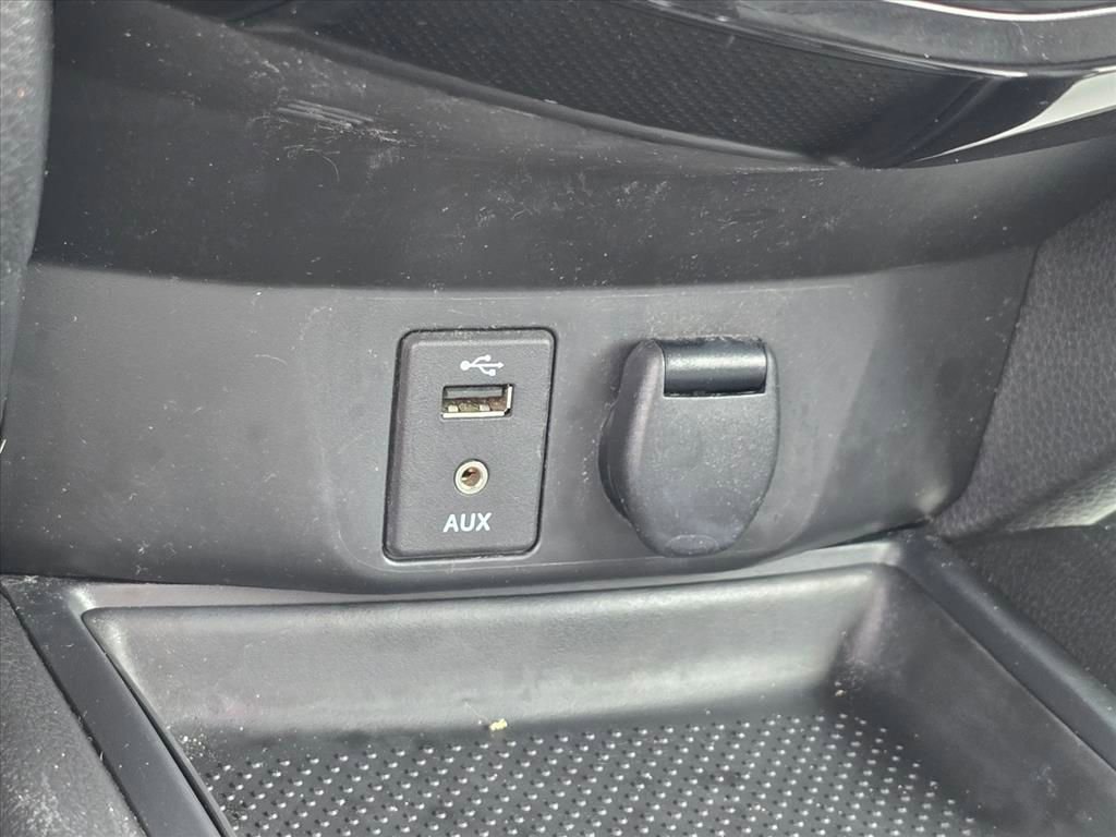 Used 2016 Nissan Rogue SL image 19