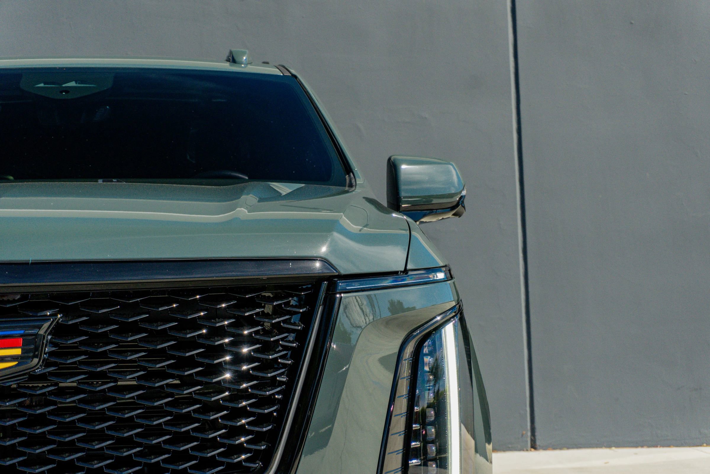 Used 2025 Cadillac Escalade V w/ LPO, ONYX Package AWD/4WD image 31