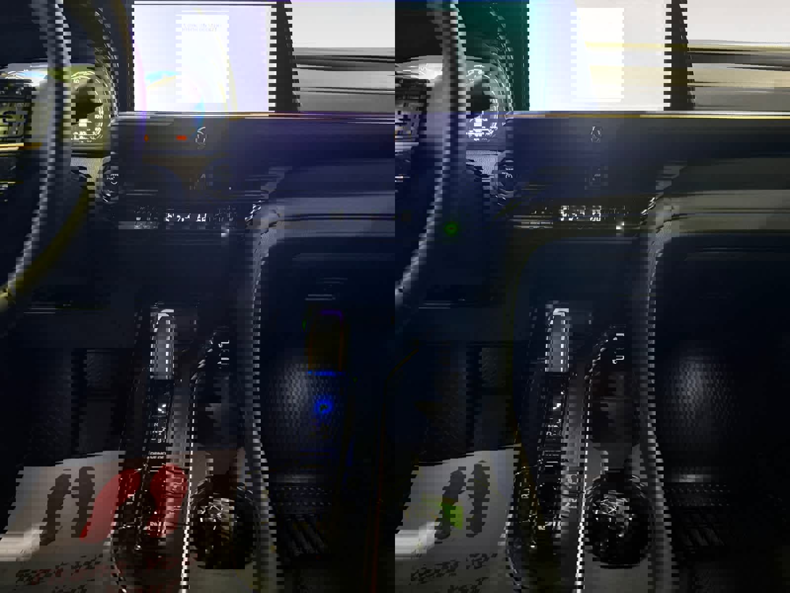 Used 2025 Toyota Crown XLE image 15