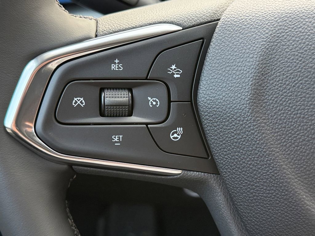 New 2026 Chevrolet Trax LT w/ Sunroof Package image 19