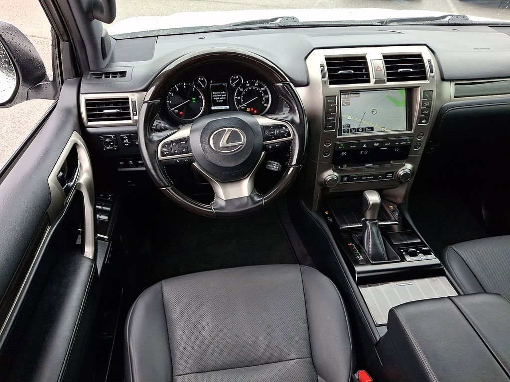 Used 2021 Lexus GX 460 Premium w/ Premium Package image 14