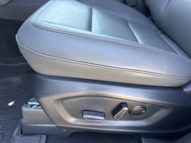 New 2027 Ford Explorer Active w/ Active Comfort Package RWD image 17