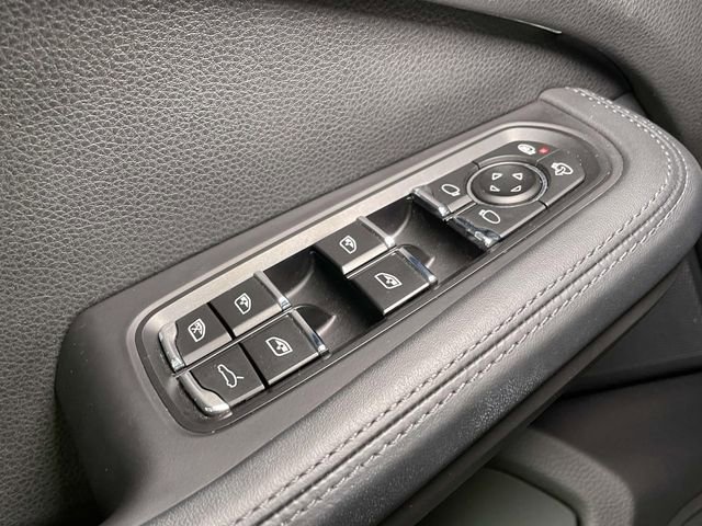 Used 2021 Porsche Macan image 37