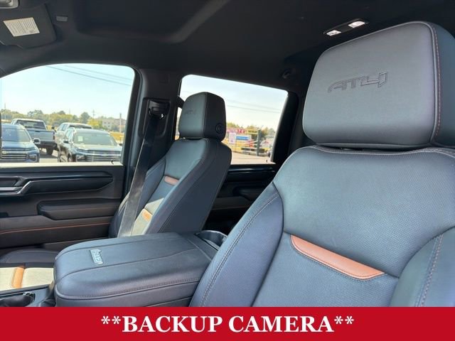 Used 2024 GMC Sierra 2500 AT4 image 11
