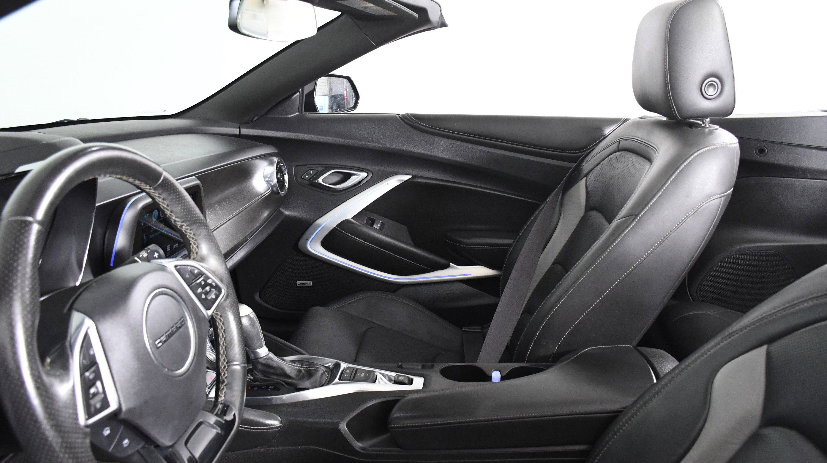 Used 2016 Chevrolet Camaro LT image 19