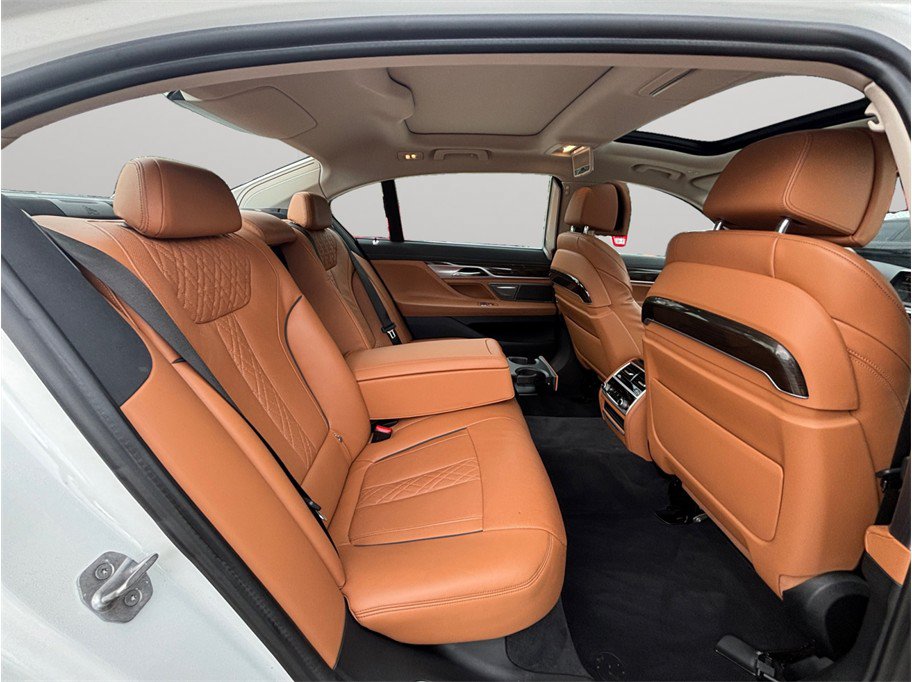 Used 2021 BMW 740i xDrive w/ Premium Package AWD/4WD image 47
