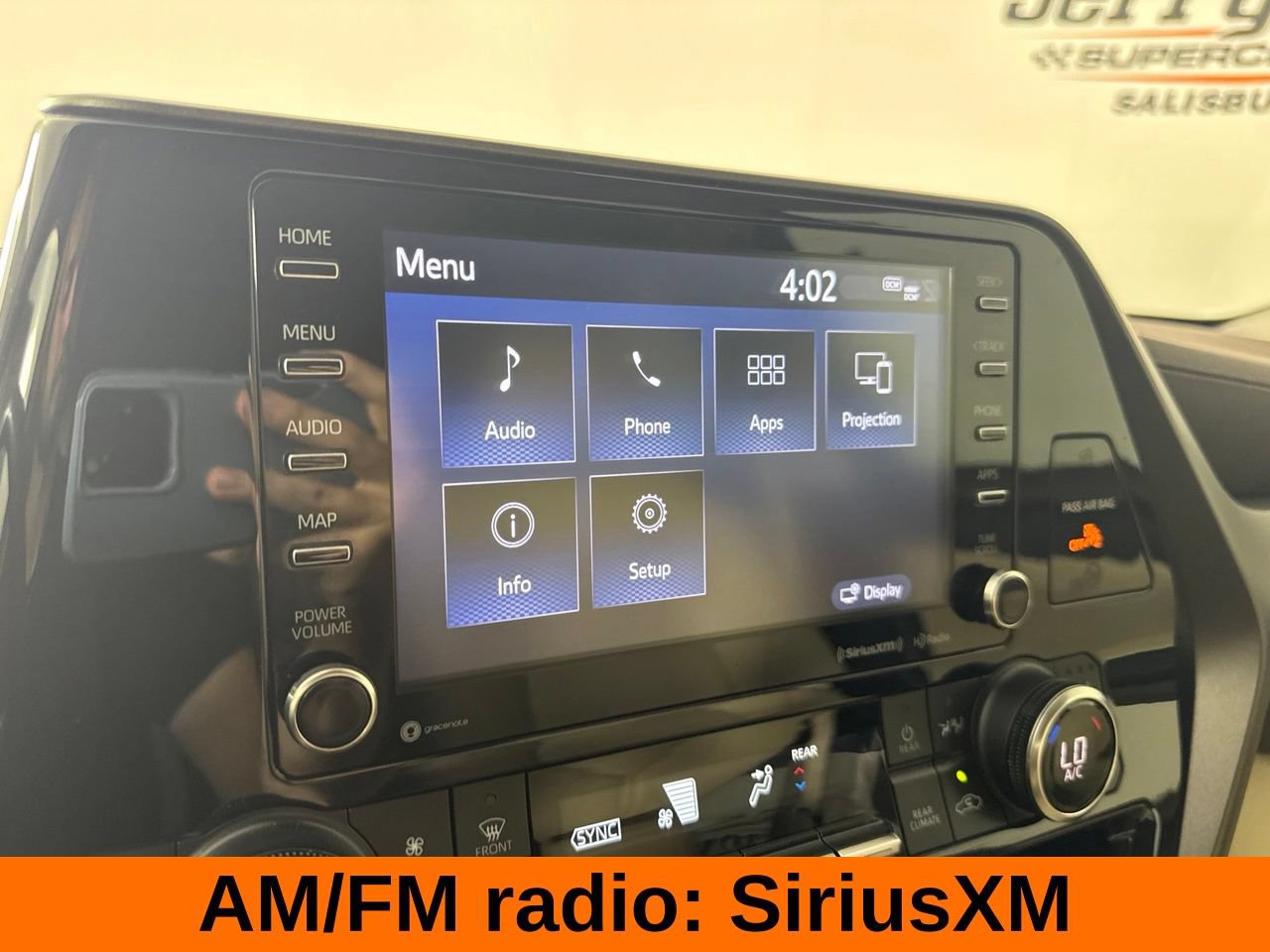Used 2022 Toyota Highlander XLE FWD image 17