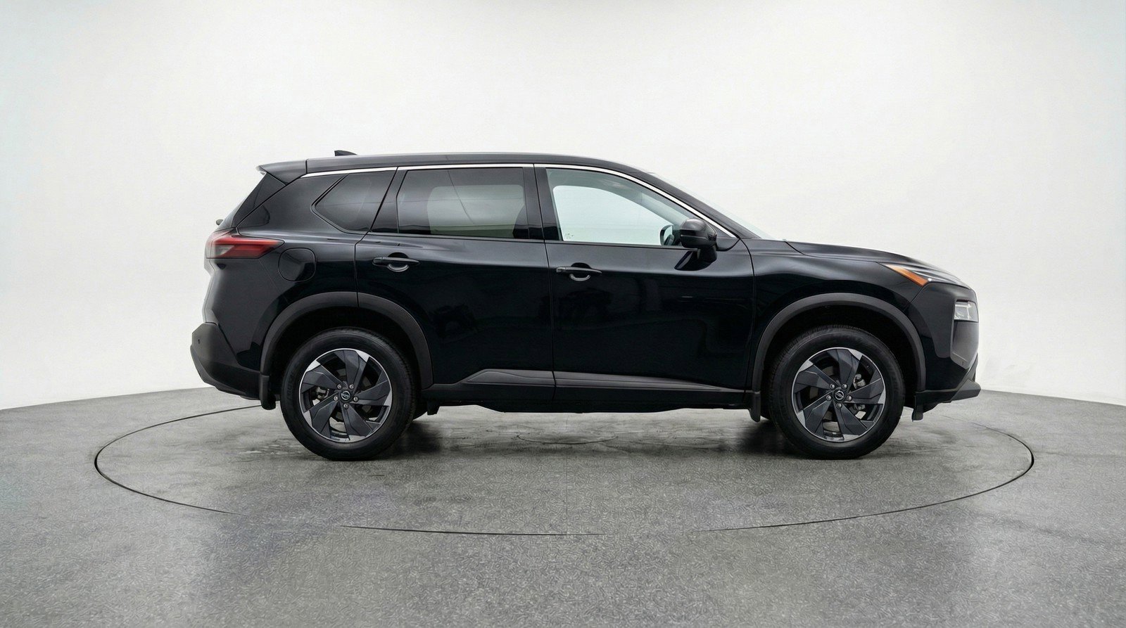 Used 2025 Nissan Rogue SV image 11