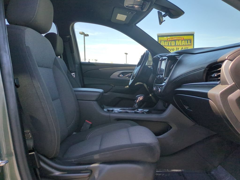 Used 2023 Chevrolet Traverse LT FWD image 36