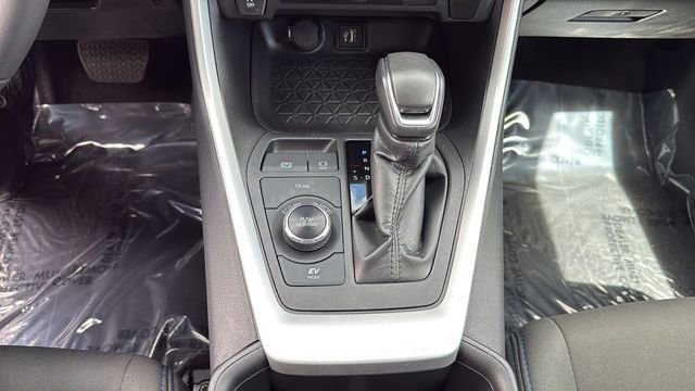 Certified 2024 Toyota RAV4 SE image 27