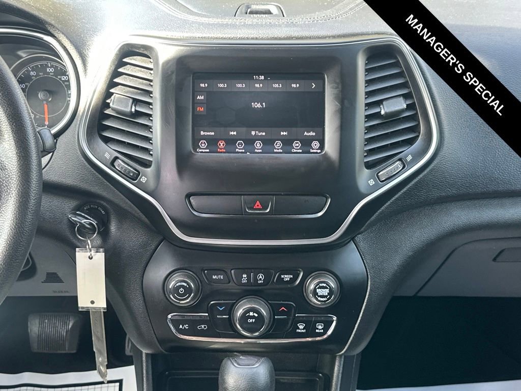 Used 2019 Jeep Cherokee Latitude w/ Popular Appearance Group image 21