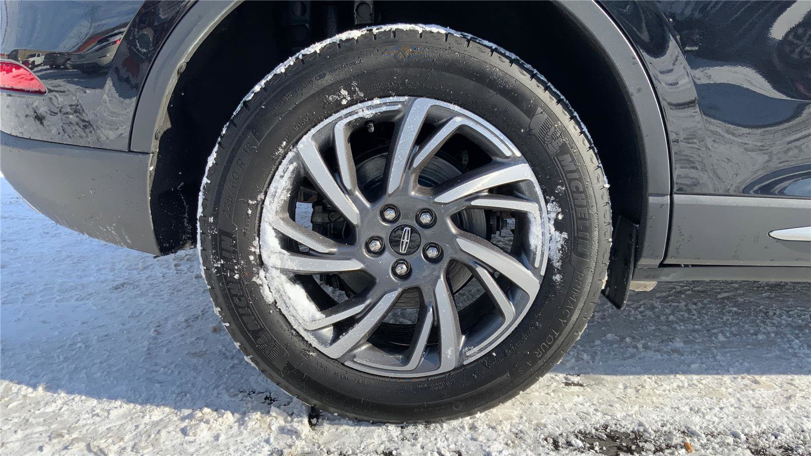 Used 2023 Lincoln Corsair AWD w/ Towing Package image 28